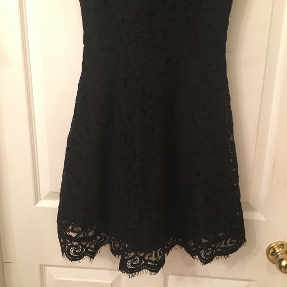 EUC gorgeous black lace dress A line dress - Picture 5 of 8